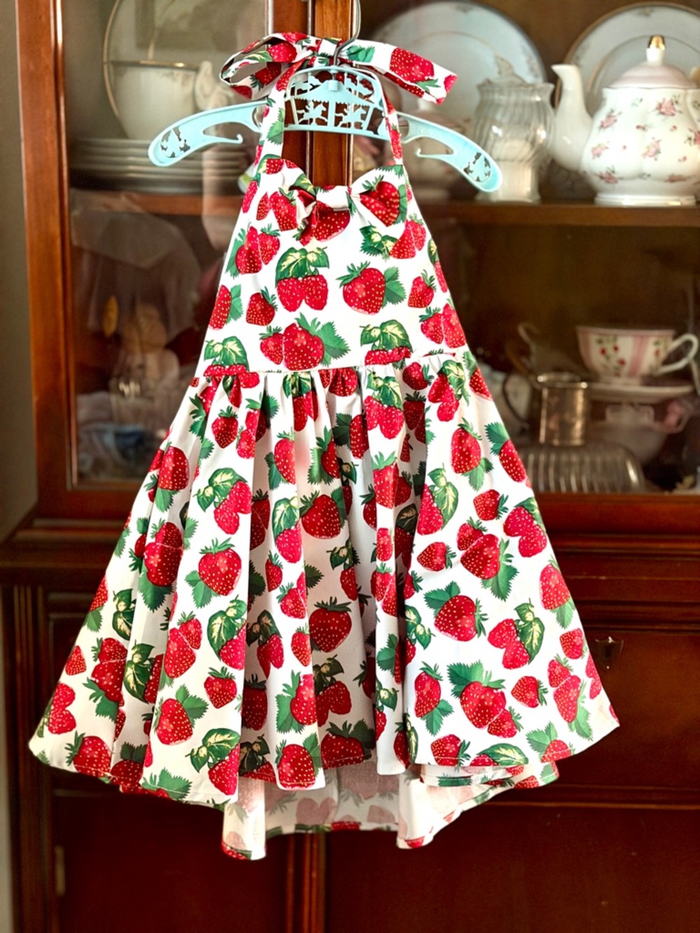 Vintage style girls summer Strawberry Print Halter Full twirl Sundress NWT’s